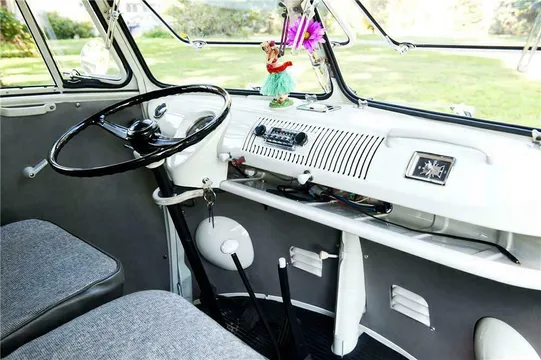 1966 Volkswagen Split-Window Bus - Image 4 of 5