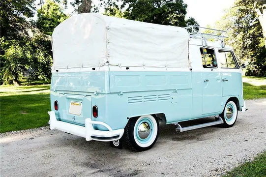 1966 Volkswagen Type II Crew-Cab Bus
