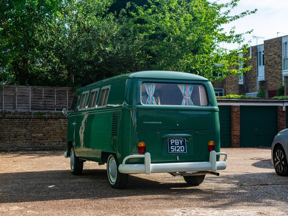 1966 Volkswagen Split-Window Camper - Image 20 of 30