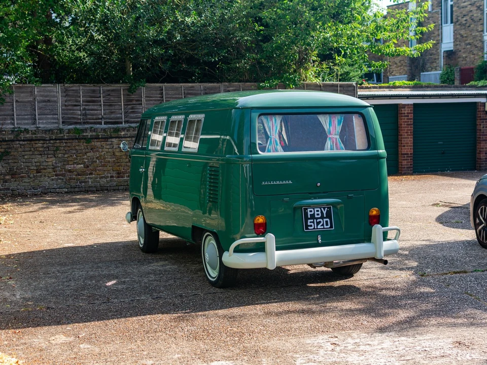 1966 Volkswagen Split-Window Camper - Image 21 of 30