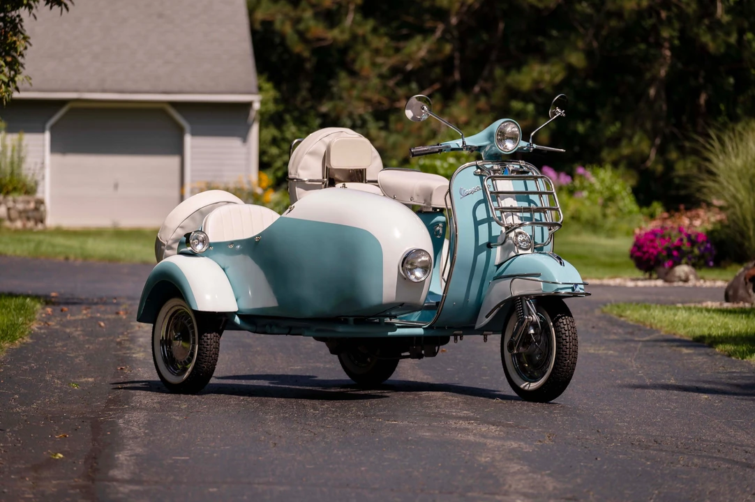 1966 Vespa Super & Primavera & P - Image 10 of 31
