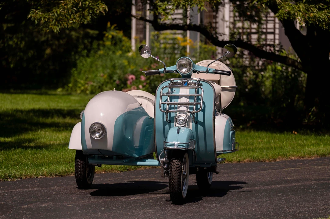 1966 Vespa Super & Primavera & P - Image 9 of 31