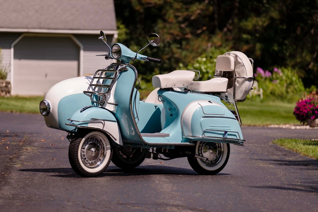 1966 Vespa Super & Primavera & P - Image 15 of 31