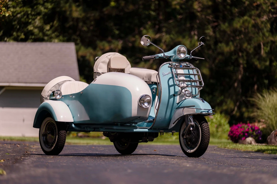 1966 Vespa Super & Primavera & P - Image 11 of 31