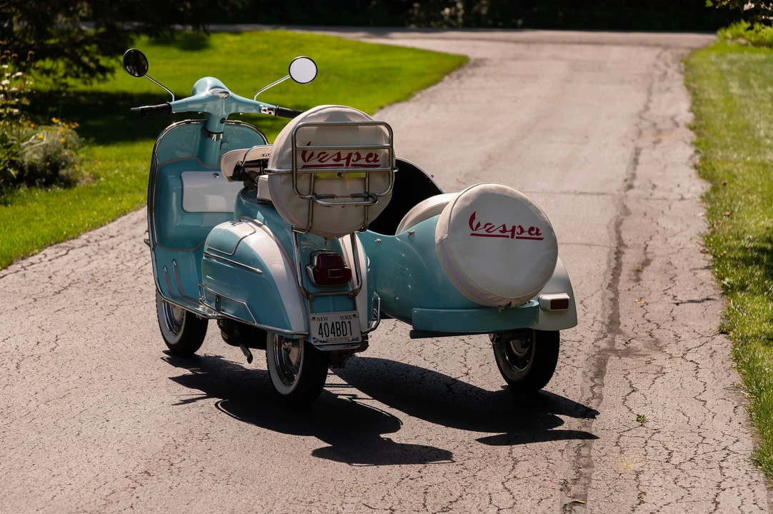 1966 Vespa Super & Primavera & P - Image 8 of 31