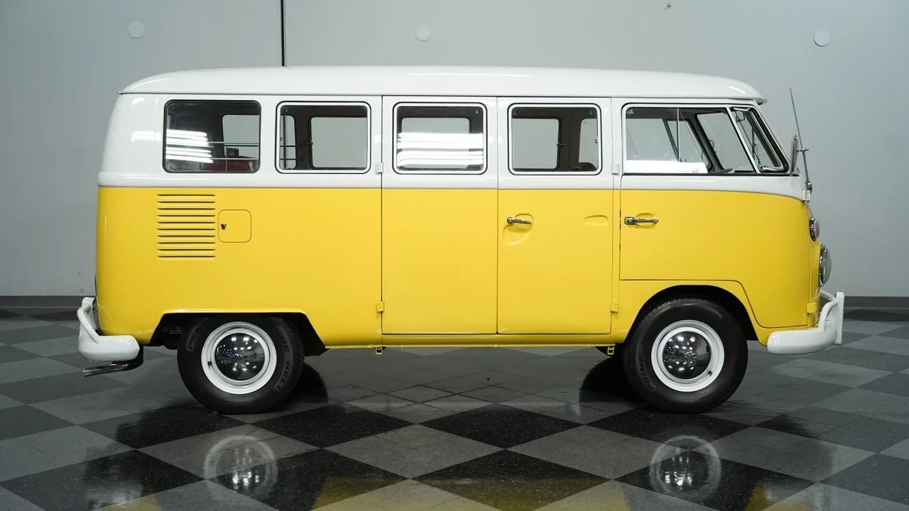 1966 Volkswagen Split-Window Bus - Image 13 of 21