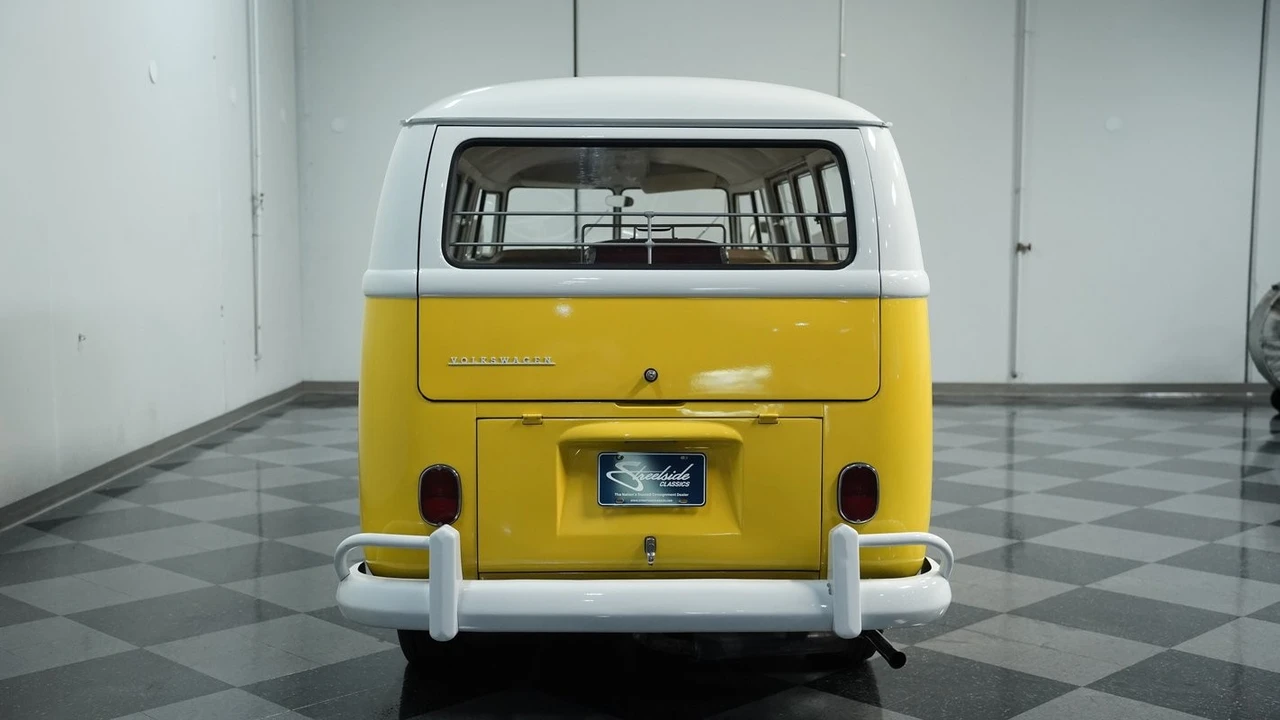 1966 Volkswagen Split-Window Bus - Image 9 of 12