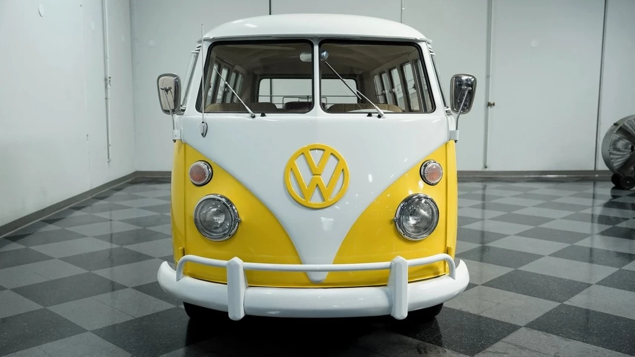 1966 Volkswagen Split-Window Bus - Image 16 of 21