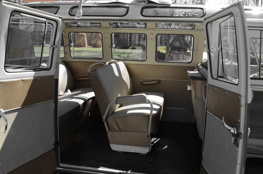 1966 Volkswagen Split-Window Bus - Image 4 of 10