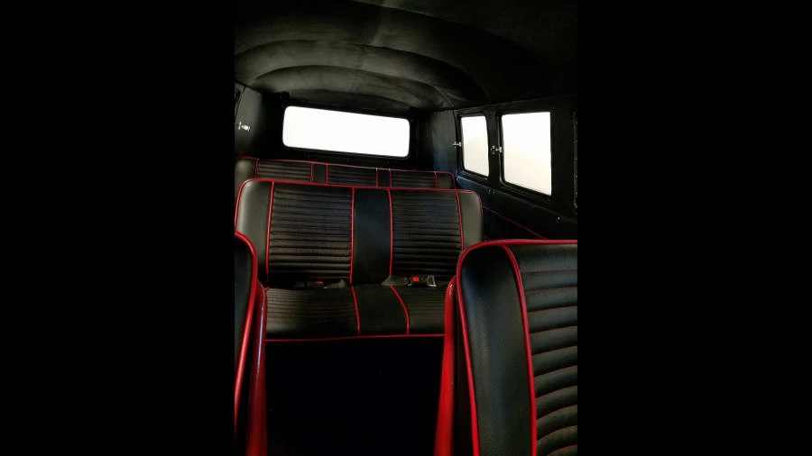 1966 Volkswagen Split-Window Bus - Image 4 of 8