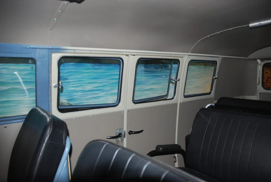 1966 Volkswagen Split-Window Bus - Image 7 of 10