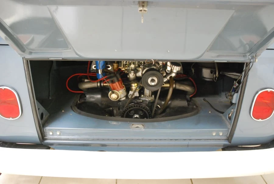 1966 Volkswagen Split-Window Bus - Image 9 of 10