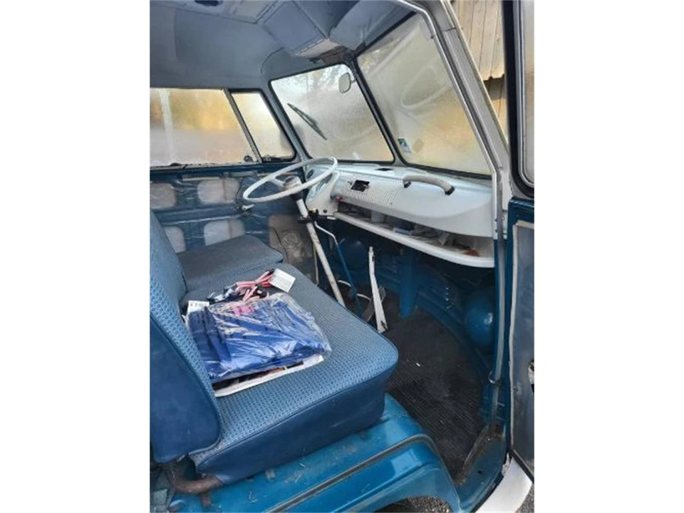 1966 Volkswagen Split-Window Bus - Image 4 of 7