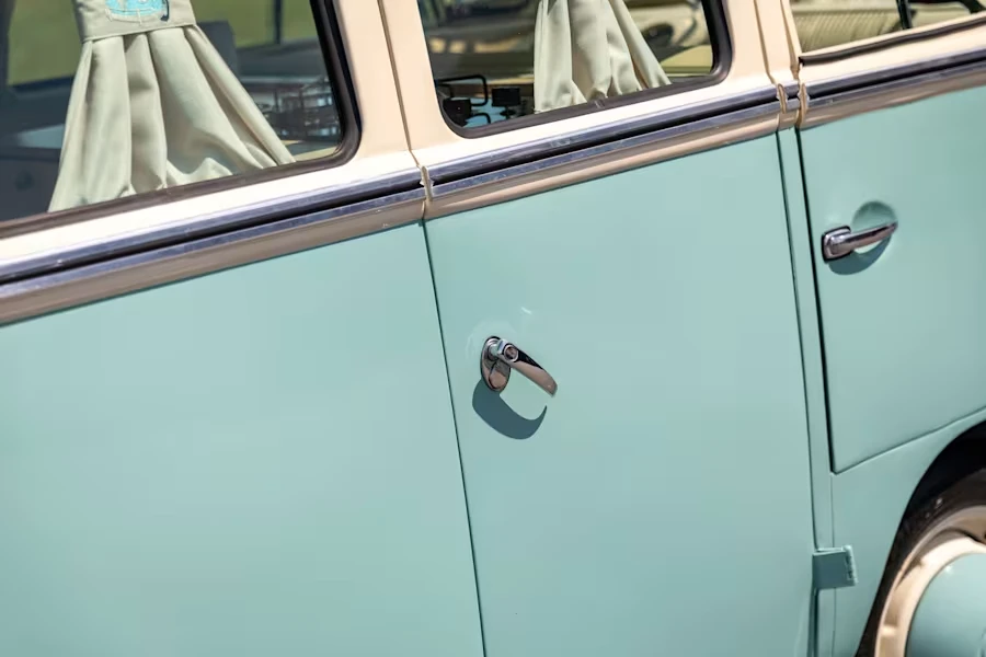 1966 Volkswagen Split-Window Bus - Image 7 of 31