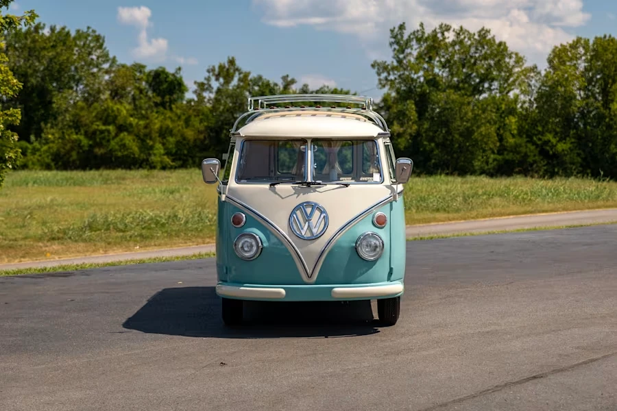 1966 Volkswagen Split-Window Bus - Image 4 of 31