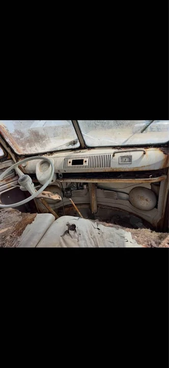 1966 Volkswagen Split-Window Bus - Image 6 of 7