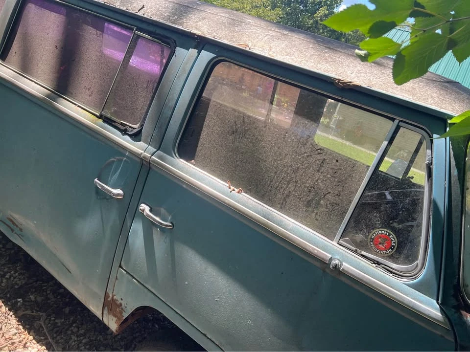 1966 Volkswagen Split-Window Bus - Image 6 of 7