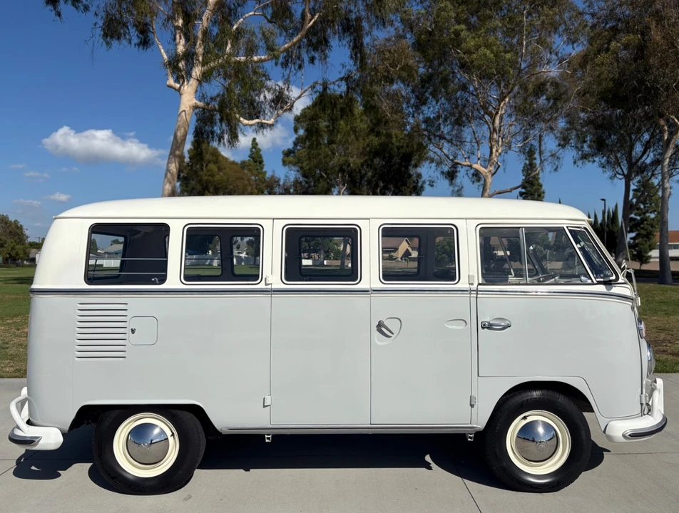 1966 Volkswagen Split-Window Bus - Image 8 of 21