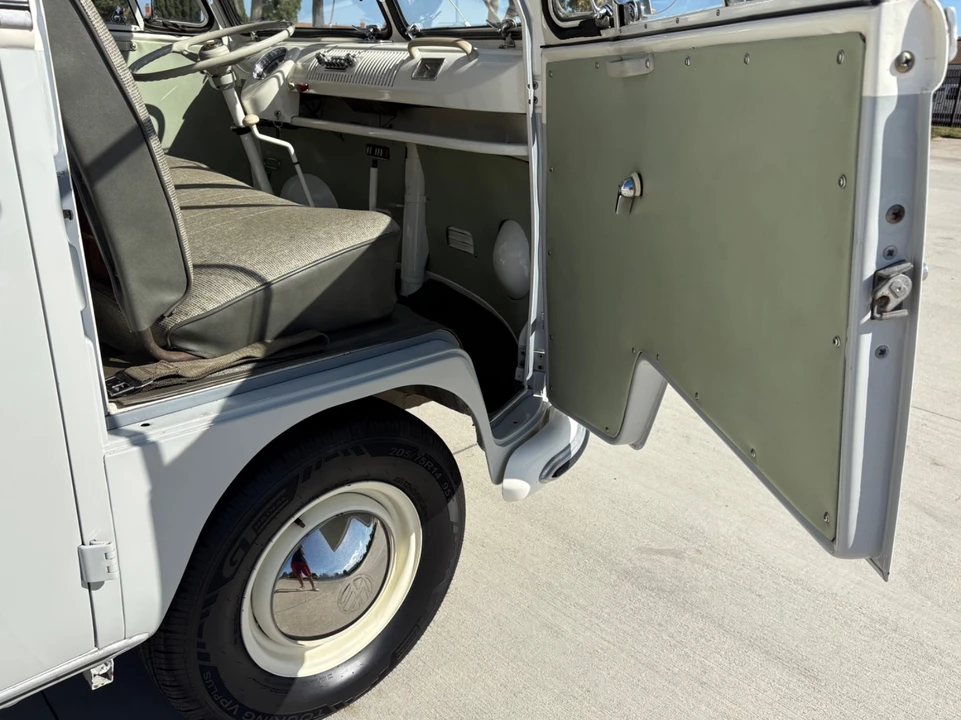 1966 Volkswagen Split-Window Bus - Image 20 of 21