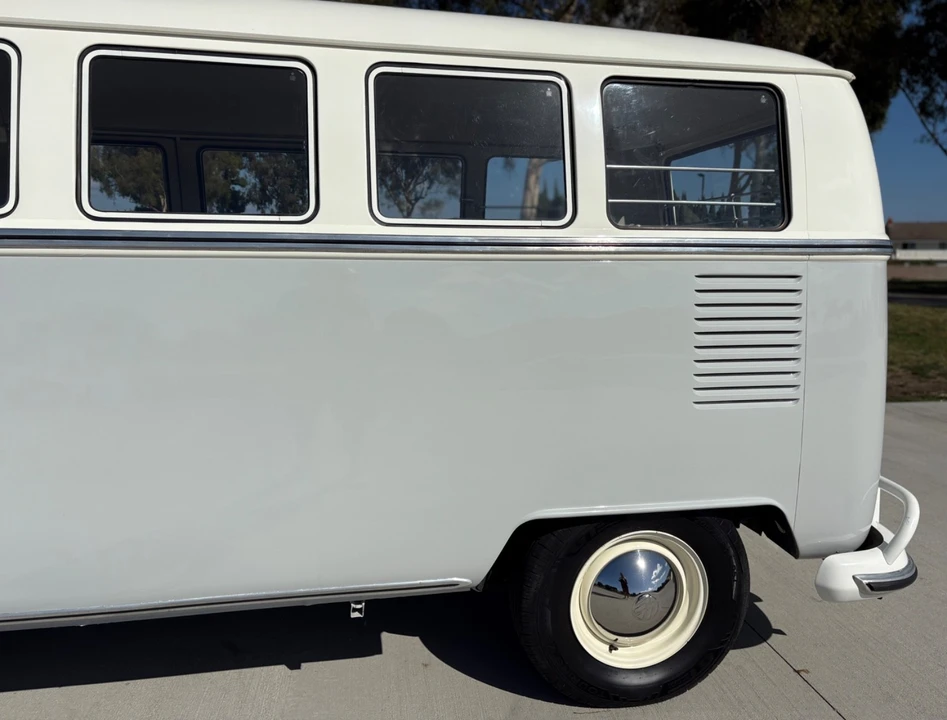 1966 Volkswagen Split-Window Bus - Image 7 of 21