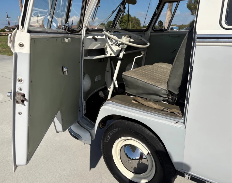 1966 Volkswagen Split-Window Bus - Image 17 of 21