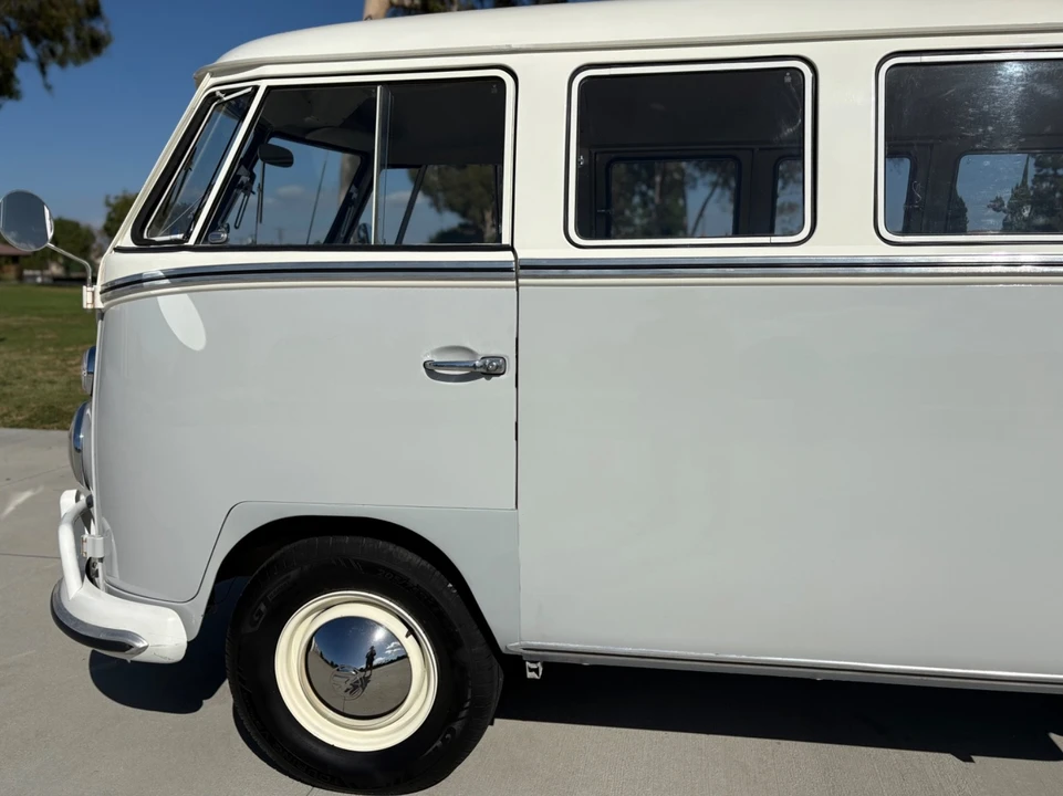 1966 Volkswagen Split-Window Bus - Image 6 of 21