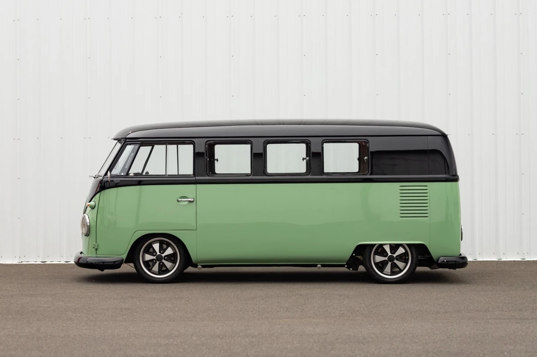 1966 Volkswagen Split-Window Bus - Image 5 of 31