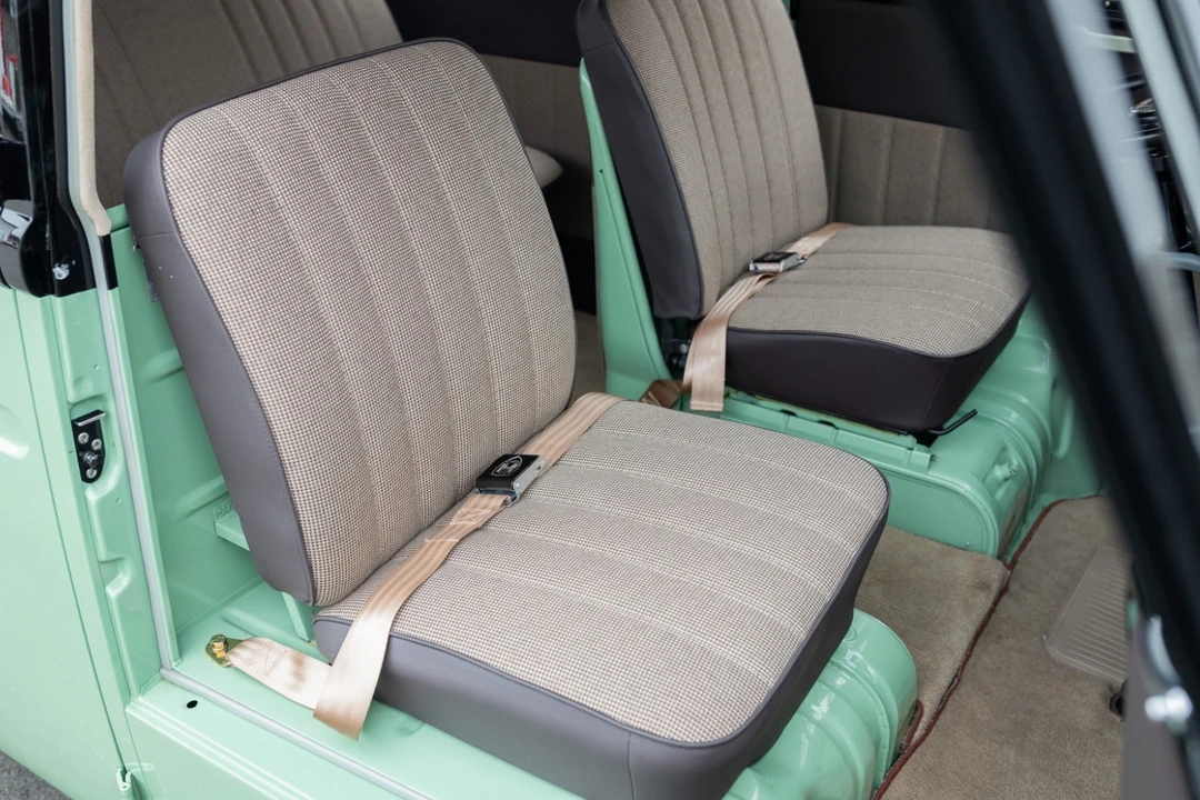 1966 Volkswagen Split-Window Bus - Image 15 of 31