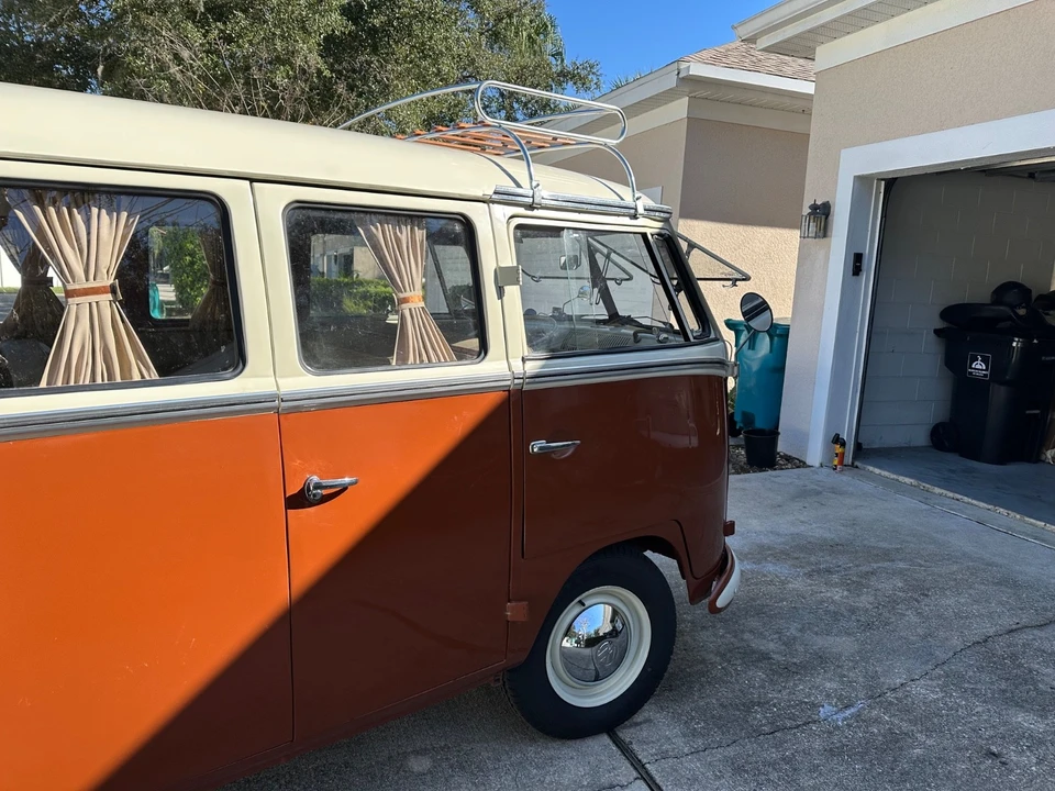 1966 Volkswagen Split-Window Bus - Image 9 of 21