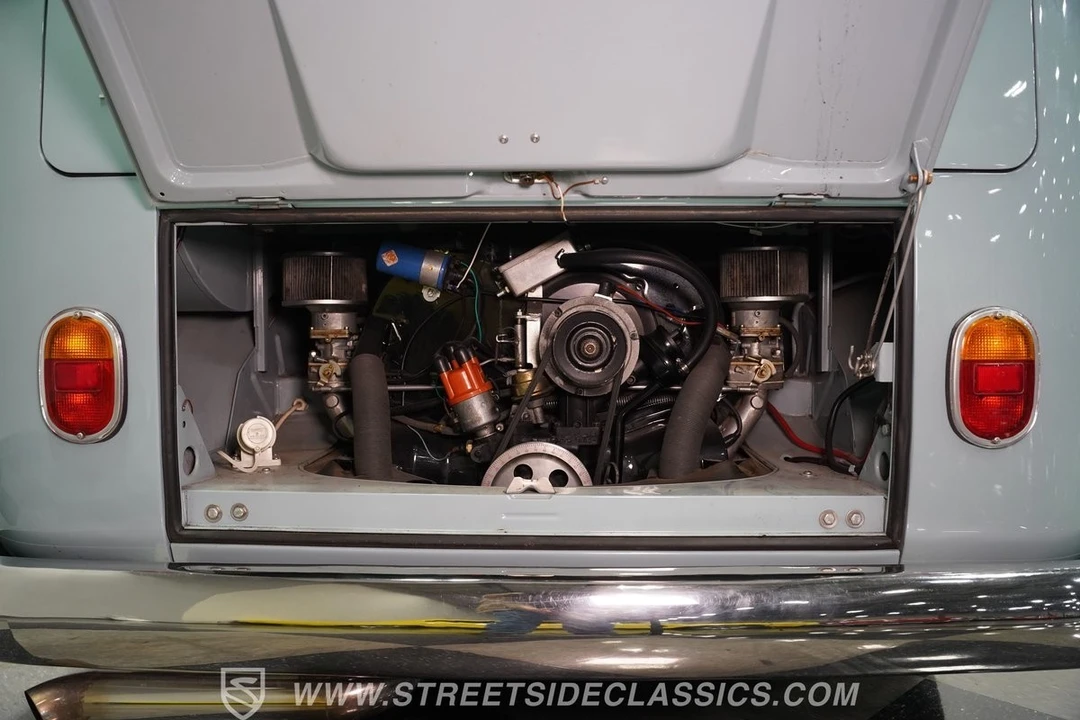 1966 Volkswagen Split-Window Camper - Image 4 of 12