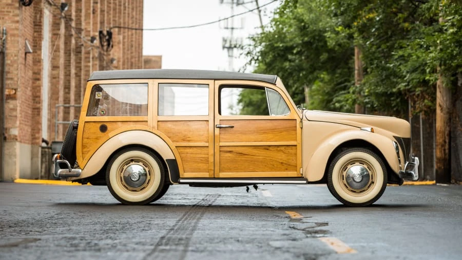1966 Volkswagen Split-Window Bus - Image 2 of 12