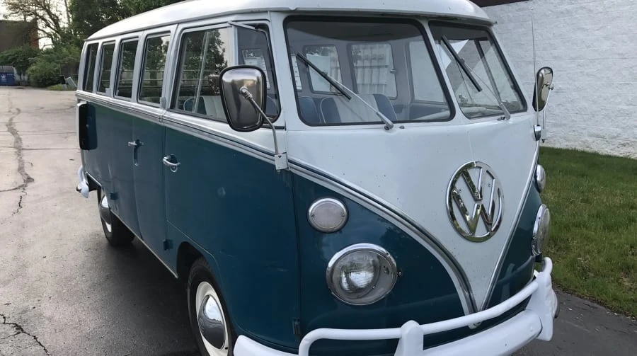 1966 Volkswagen Split-Window Bus - Image 2 of 8