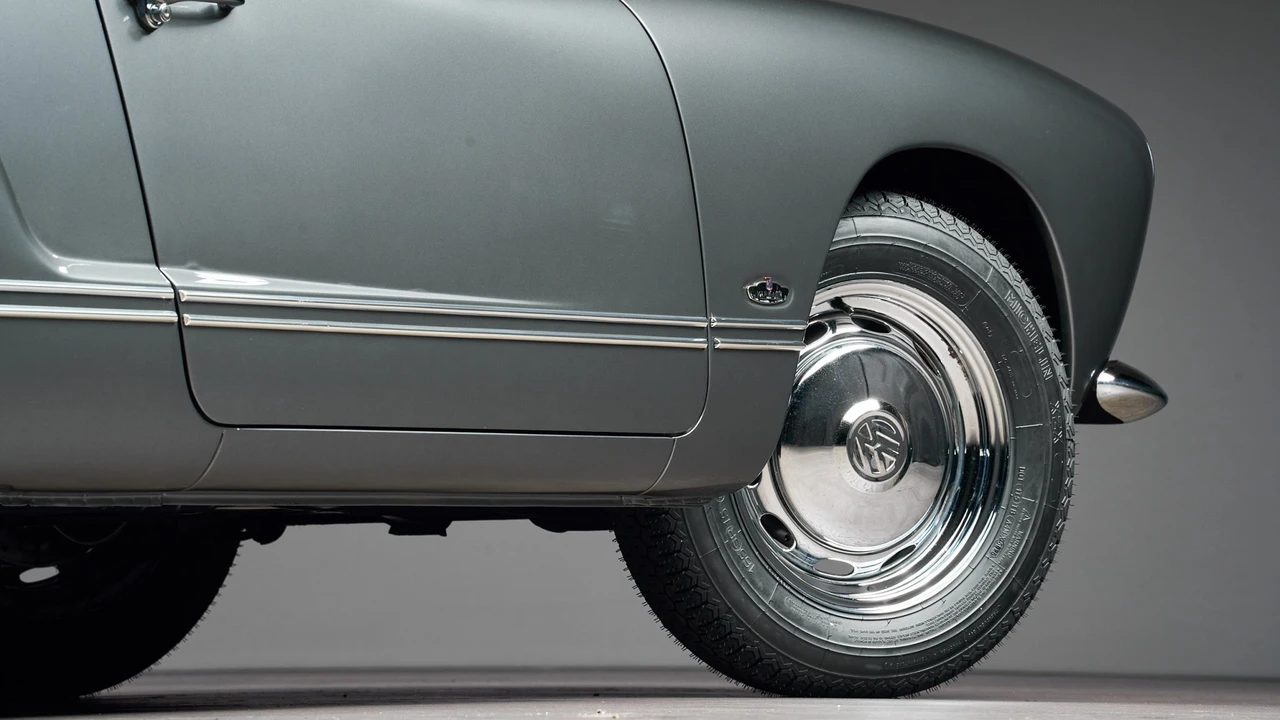 1966 Volkswagen Karmann Ghia Type 14 - Image 23 of 31