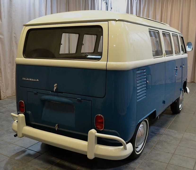 1966 Volkswagen Split-Window Bus - Image 8 of 11