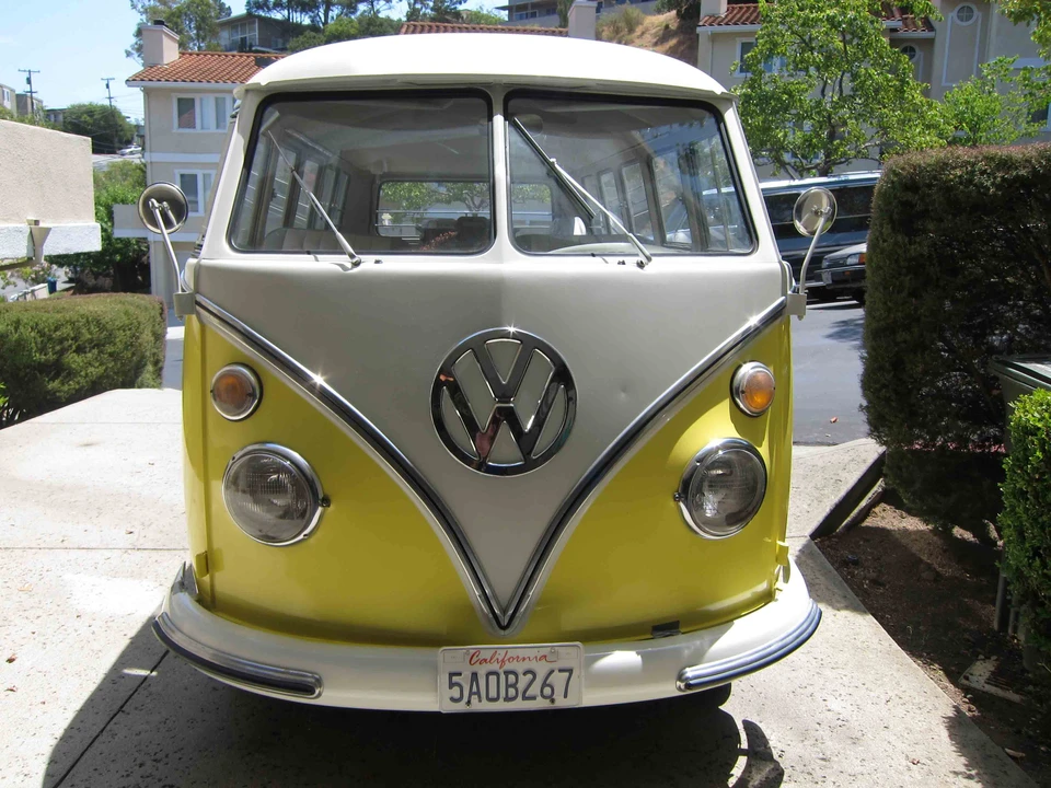 1966 Volkswagen Split-Window Bus - Image 3 of 31