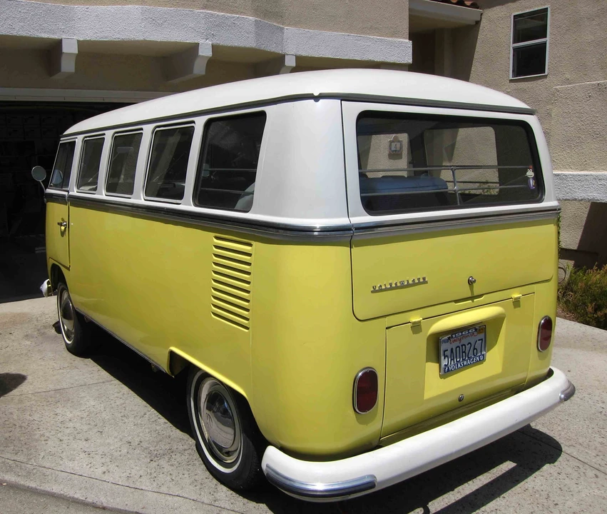 1966 Volkswagen Split-Window Bus - Image 5 of 31
