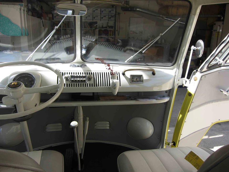 1966 Volkswagen Split-Window Bus - Image 29 of 31