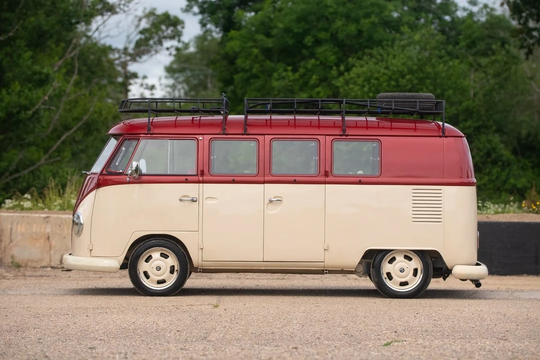 1966 Volkswagen Split-Window Bus - Image 22 of 31