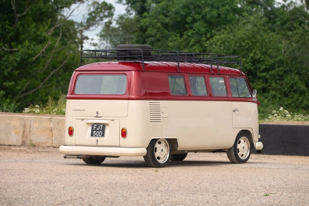 1966 Volkswagen Split-Window Bus - Image 11 of 31