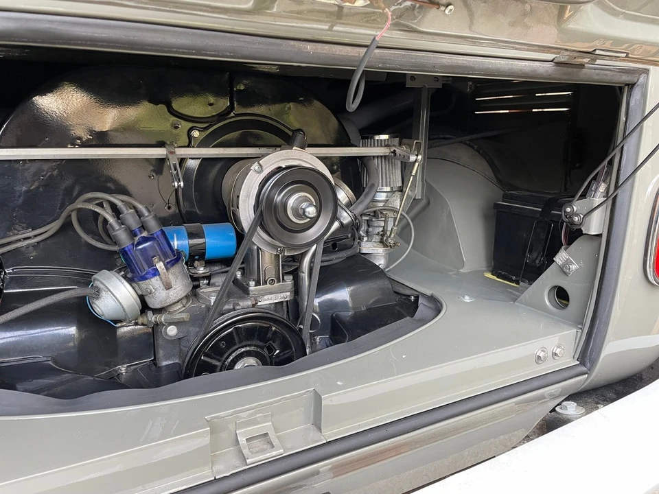 1966 Volkswagen Split-Window Camper - Image 14 of 30