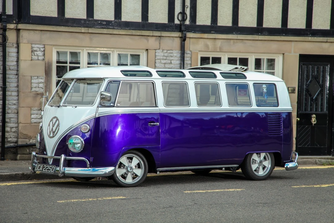 1966 Volkswagen Split-Window Bus - Image 16 of 30