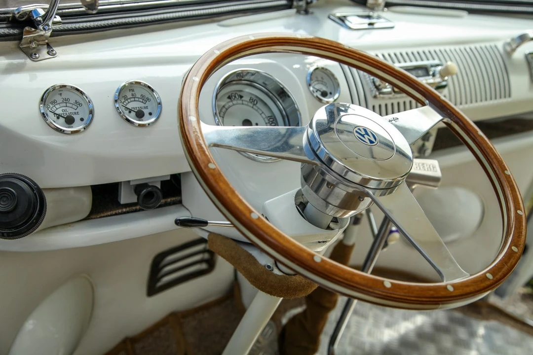 1966 Volkswagen Split-Window Bus - Image 28 of 30