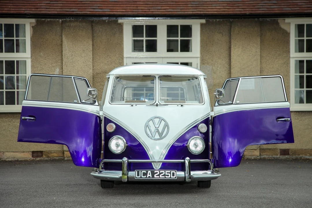 1966 Volkswagen Split-Window Bus - Image 21 of 30