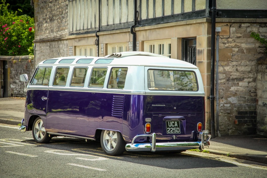1966 Volkswagen Split-Window Bus - Image 17 of 30