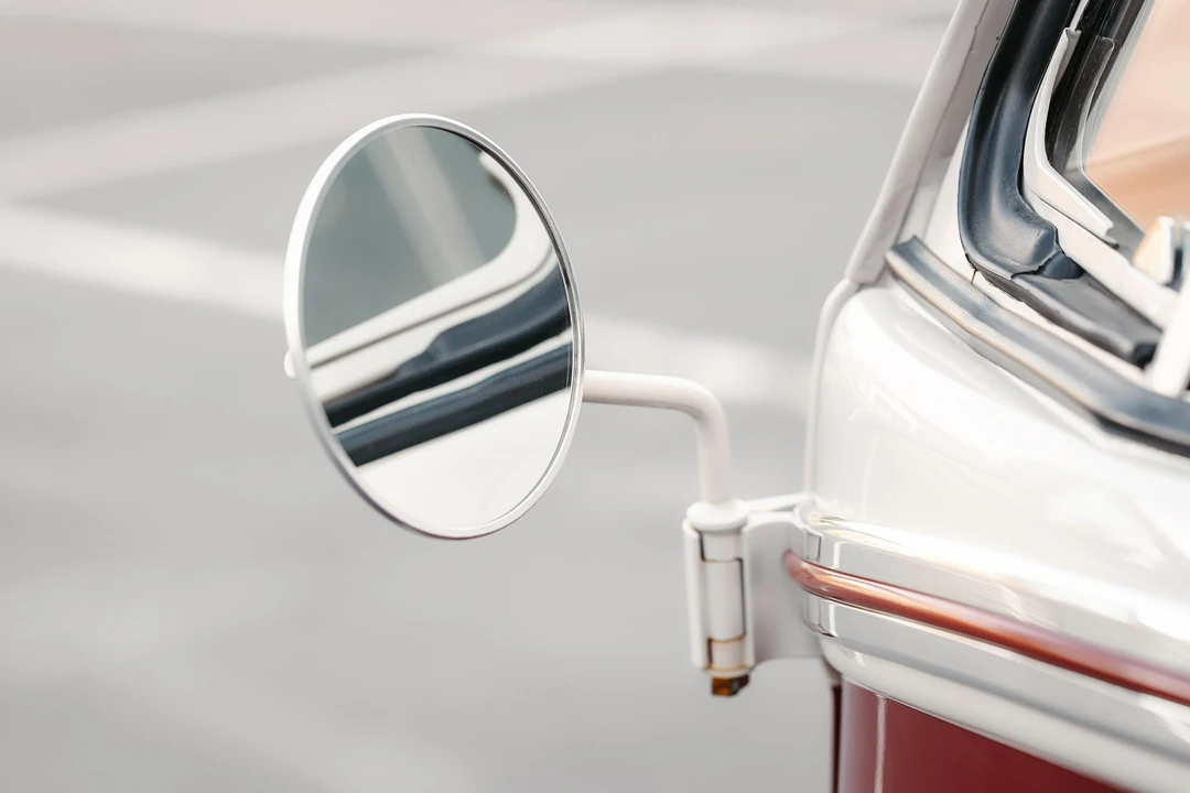 1966 Volkswagen Split-Window Bus - Image 27 of 31