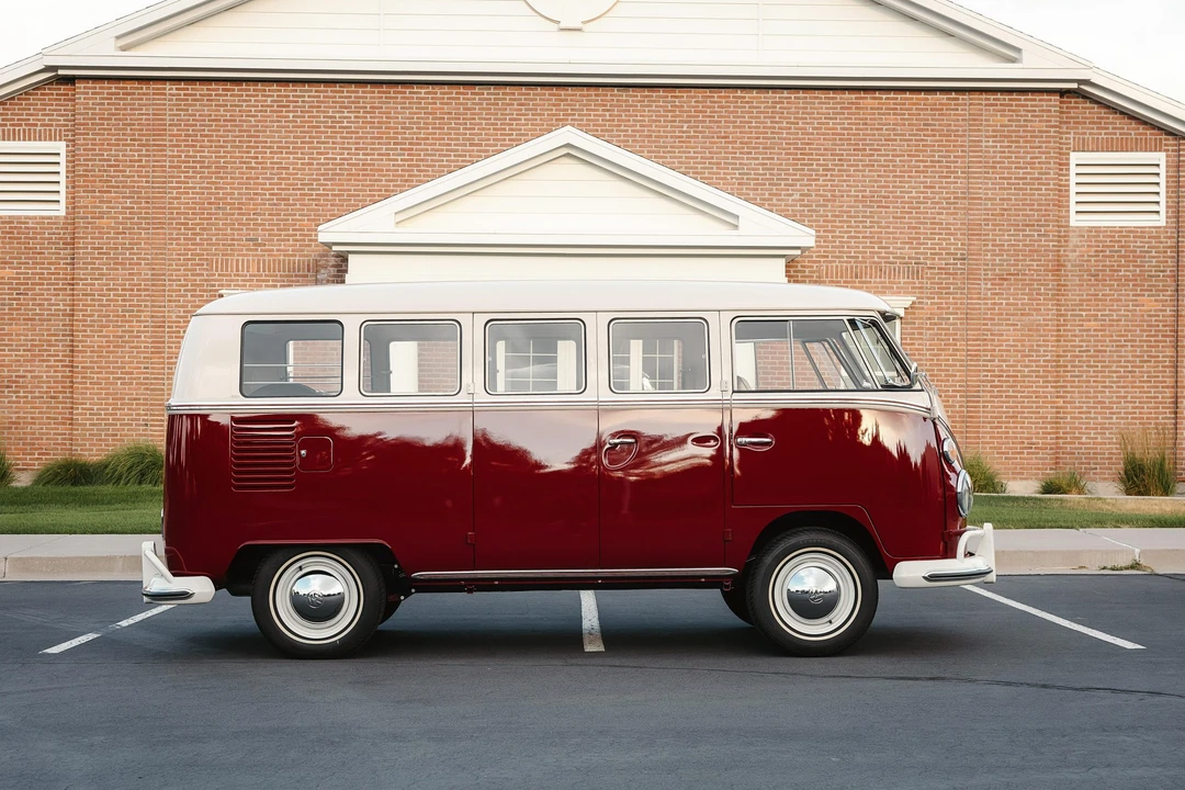 1966 Volkswagen Split-Window Bus - Image 18 of 31