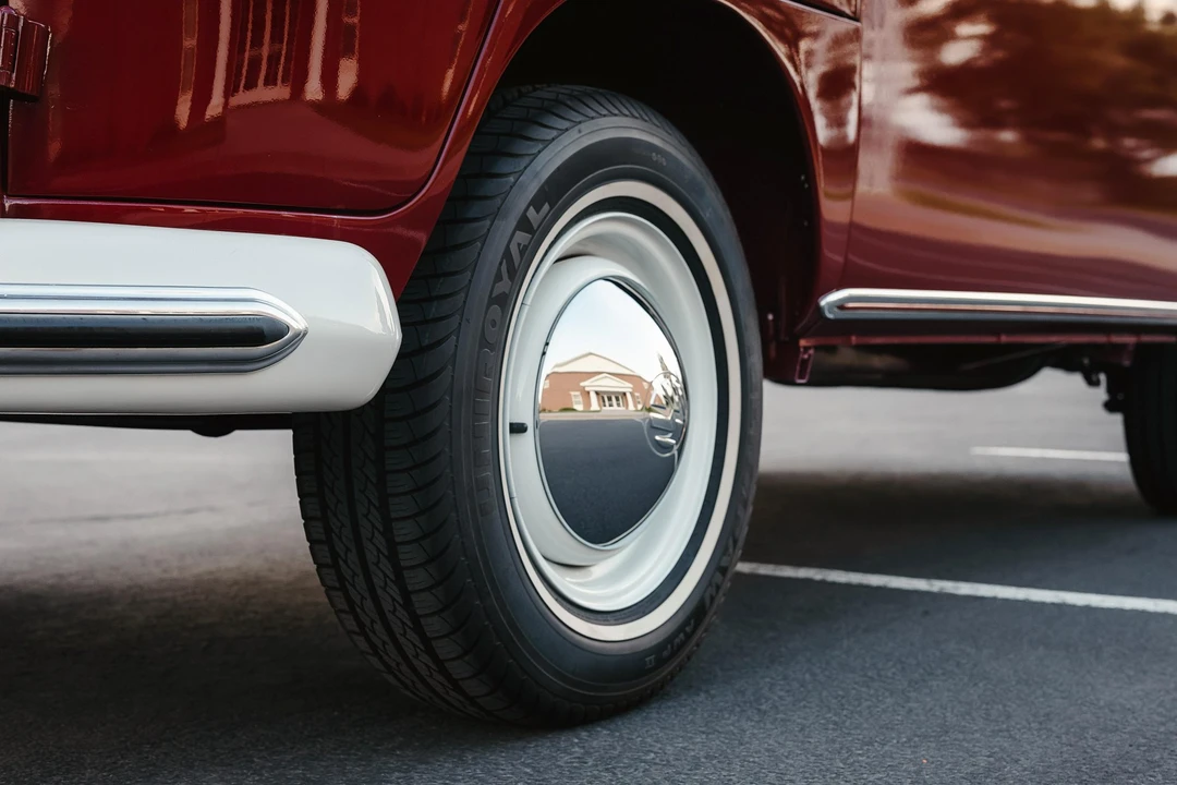 1966 Volkswagen Split-Window Bus - Image 24 of 31