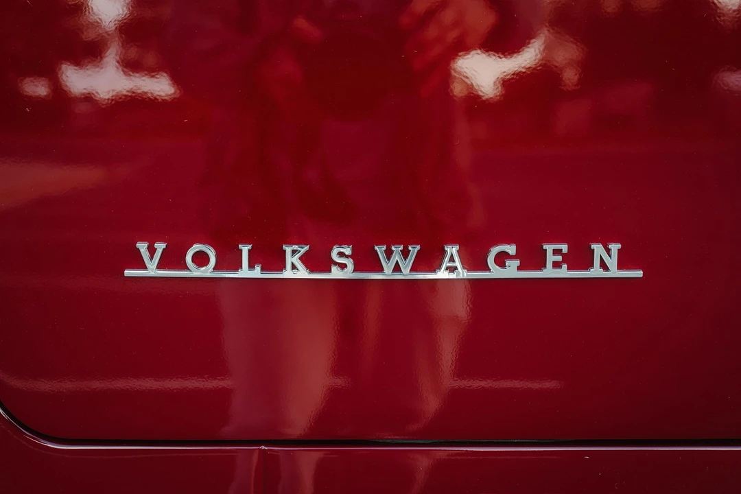 1966 Volkswagen Split-Window Bus - Image 30 of 31