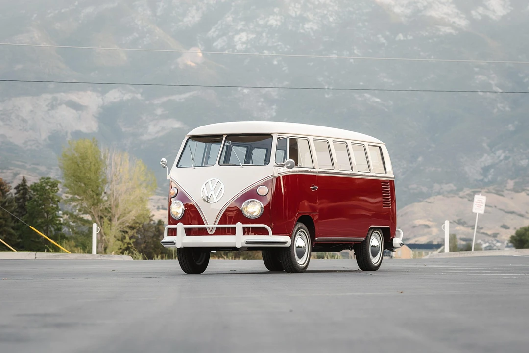 1966 Volkswagen Split-Window Bus - Image 4 of 31