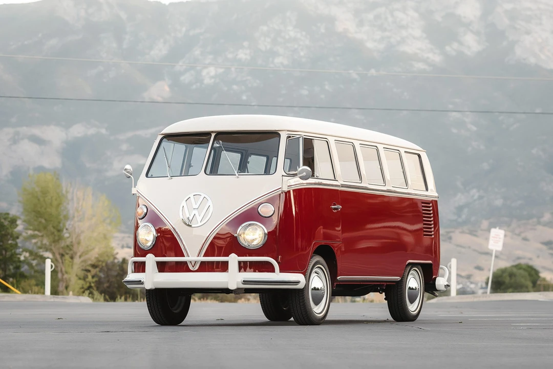 1966 Volkswagen Split-Window Bus - Image 5 of 31